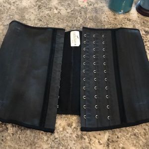 Waist trainer